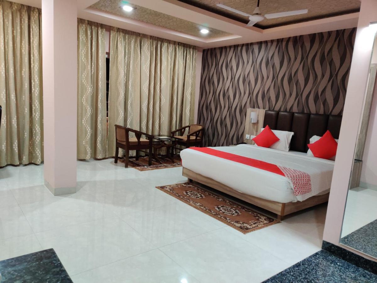 Hotel Vip Square بوري المظهر الخارجي الصورة