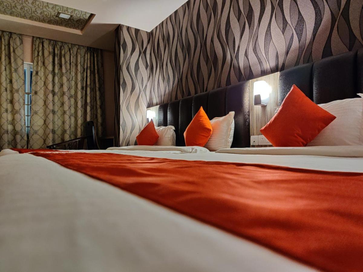 Hotel Vip Square بوري المظهر الخارجي الصورة