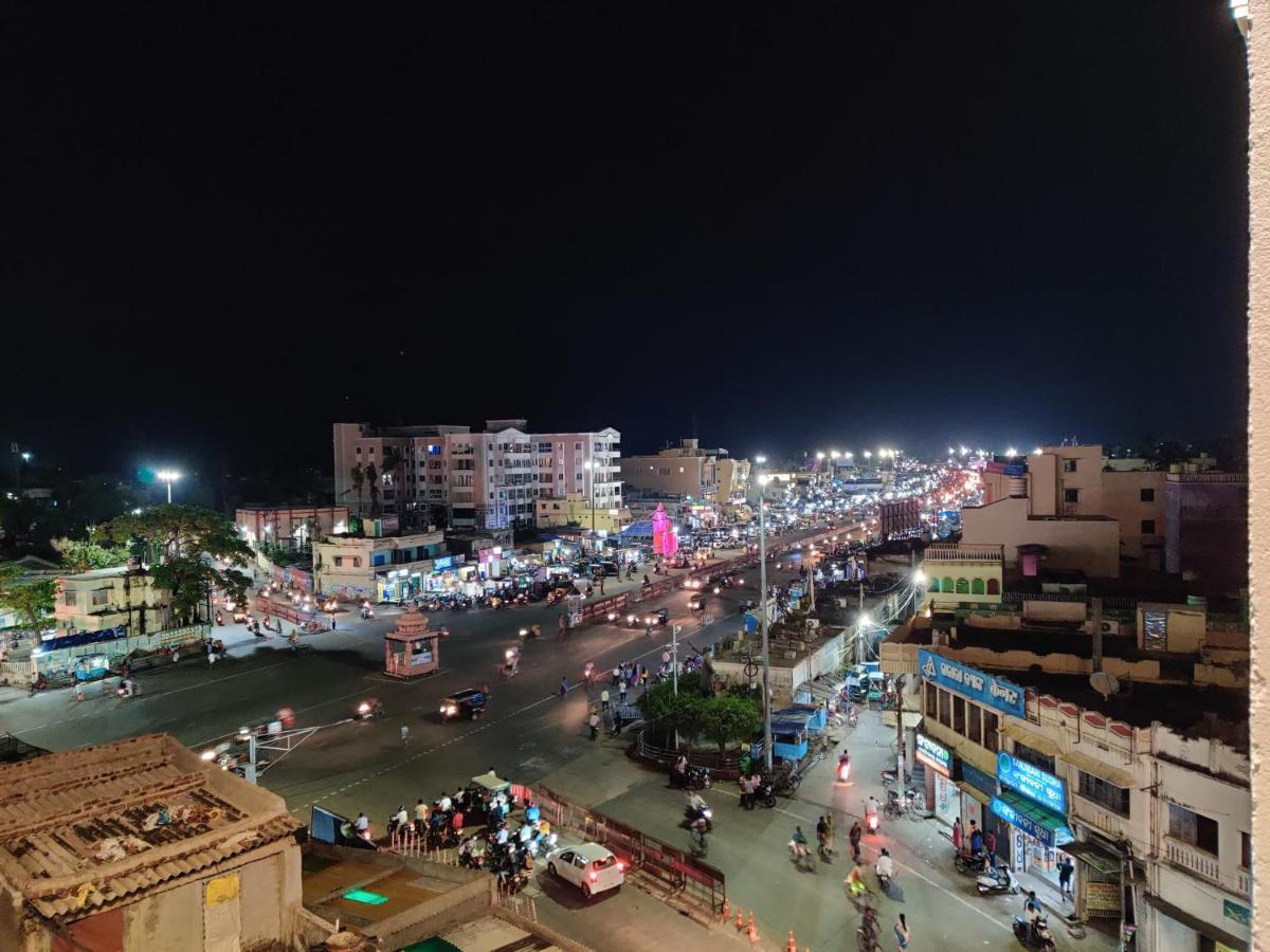 Hotel Vip Square بوري المظهر الخارجي الصورة