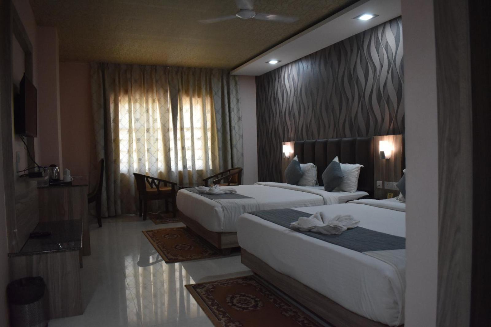 Hotel Vip Square بوري المظهر الخارجي الصورة