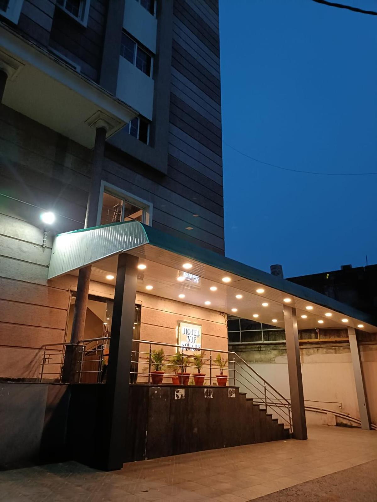 Hotel Vip Square بوري المظهر الخارجي الصورة